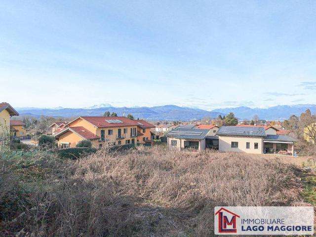 Terreno in vendita a Cadrezzate con Osmate, Osmate Lentate