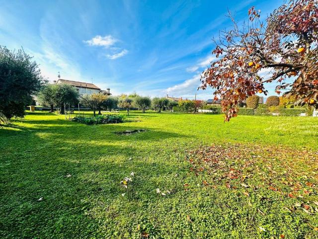 Terreno in vendita a Fonte, Caerano San Marco