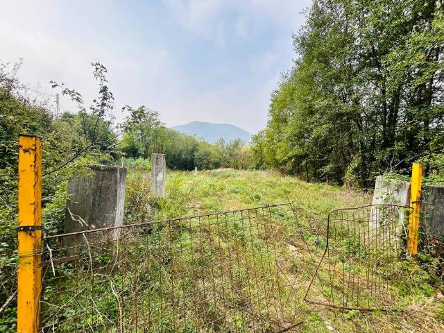 Terreno in vendita a Villa Sera, Caino