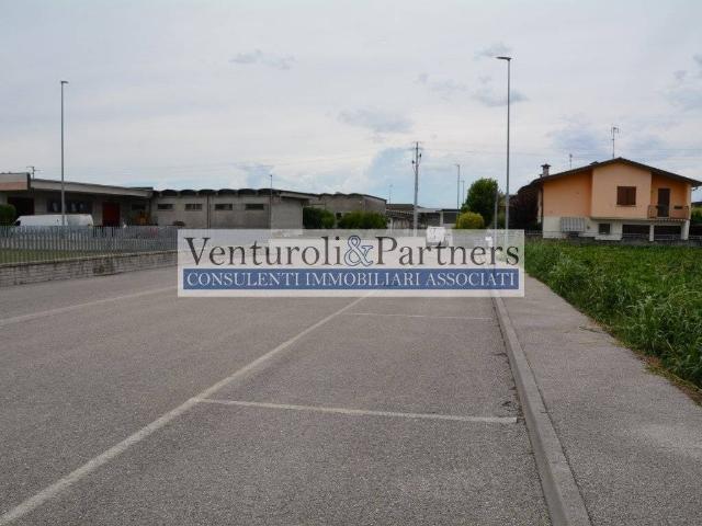 Terreno in vendita a Calcinato, Lombardia