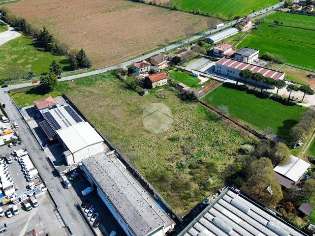 Terreno in vendita a Calcinato, Lombardia