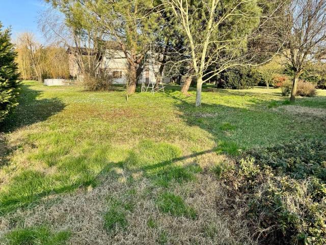 Terreno in vendita a Calendasco, Reggio Emilia