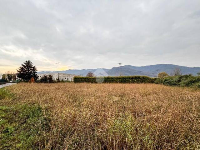 Terreno in vendita a Lavello, Calolziocorte