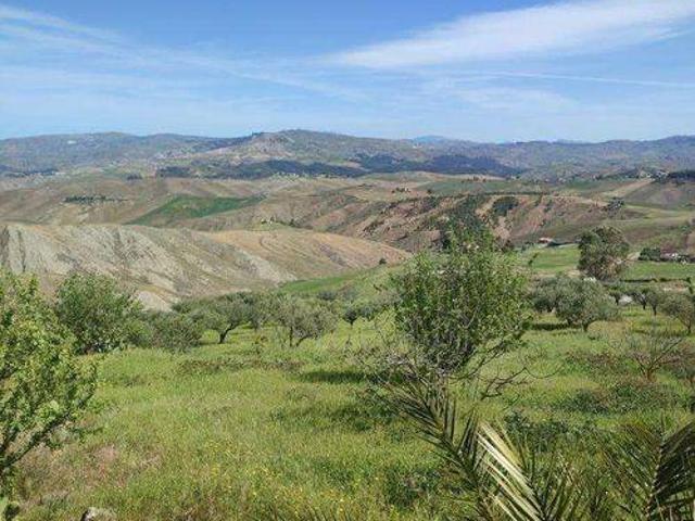 Terreno in vendita a Caltanissetta, Sicilia