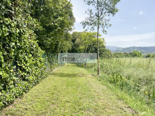 Terreno in vendita a Carraia, Camaiore
