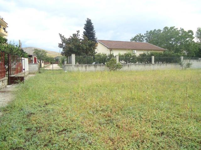 Terreno in vendita a Camigliano, Campania
