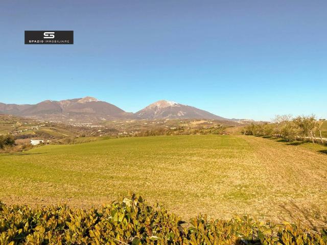 Terreno in vendita a Campli, Abruzzo