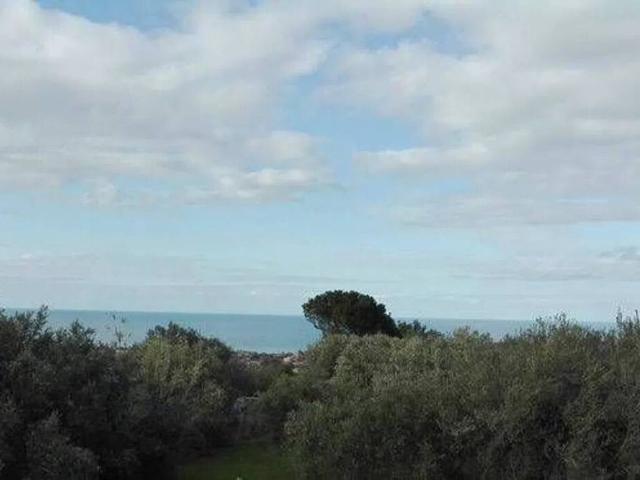 Terreno in vendita a Campofelice Di Roccella, Sicilia