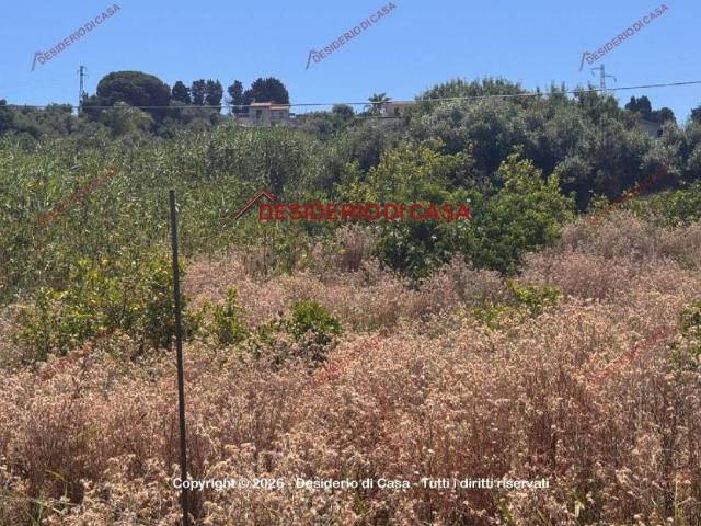 Terreno in vendita a Campofelice Di Roccella, Sicilia
