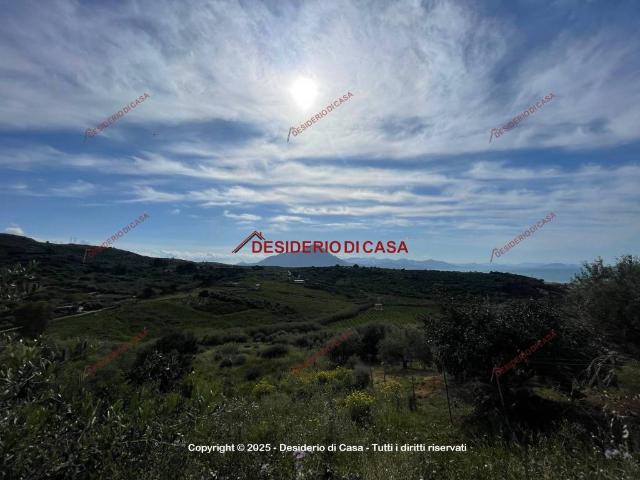 Terreno in vendita a Campofelice Di Roccella, Sicilia