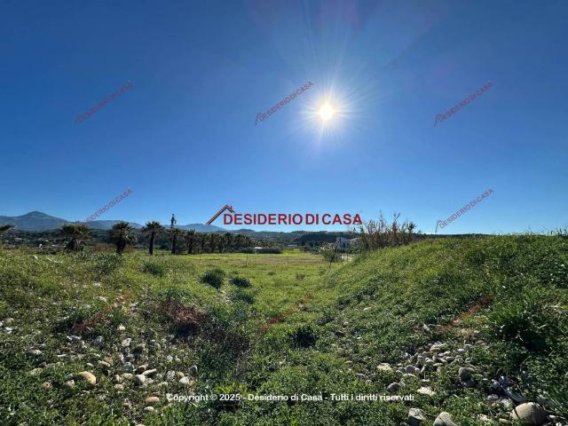 Terreno in vendita a Campofelice Di Roccella, Sicilia
