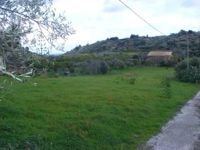 Terreno in vendita a Campofelice Di Roccella, Sicilia