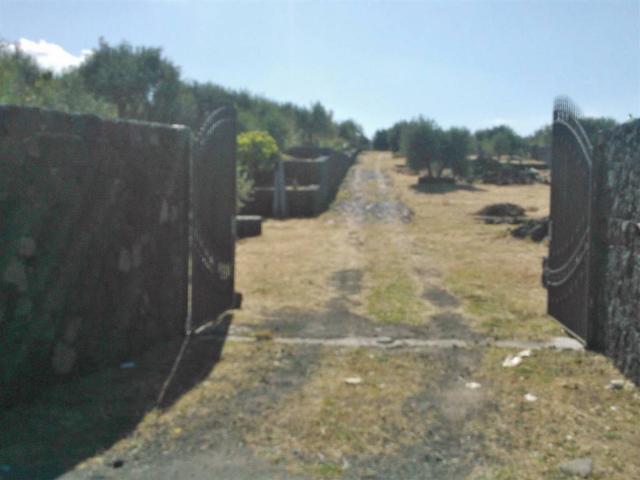 Terreno in vendita a Camporotondo Etneo, Sicilia