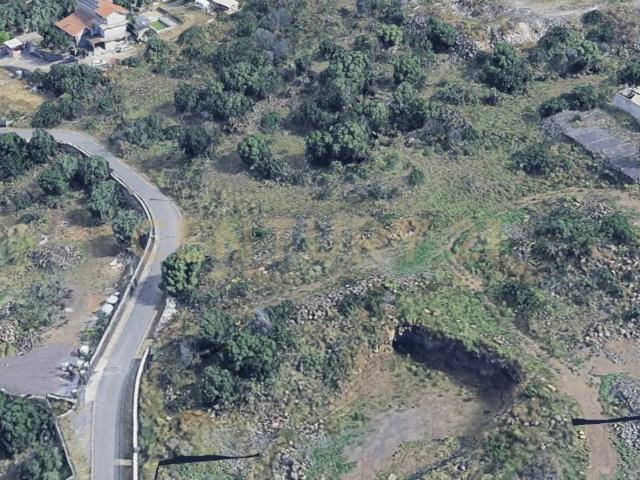 Terreno in vendita a Piano Tavola, Camporotondo Etneo