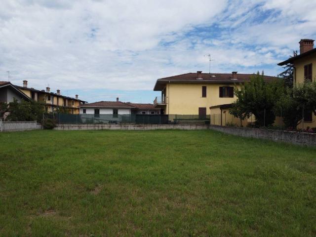Terreno in vendita a Albaredo Arnaboldi, Lombardia