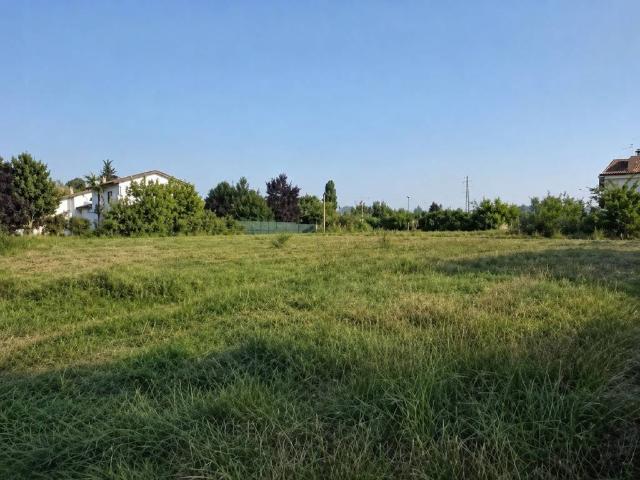 Terreno in vendita a Canegrate, Milano