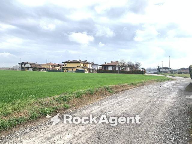 Terreno in vendita a Canneto Sull'oglio, Lombardia
