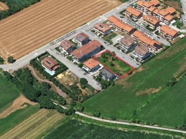 Terreno in vendita a Canonica D'adda, Lombardia