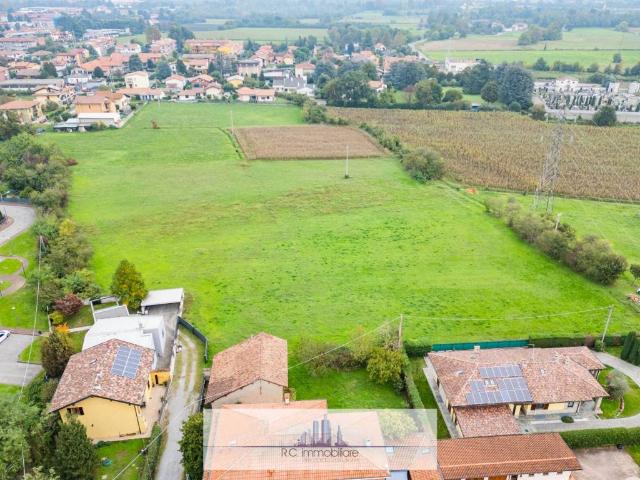 Terreno in vendita a Canonica D'adda, Lombardia