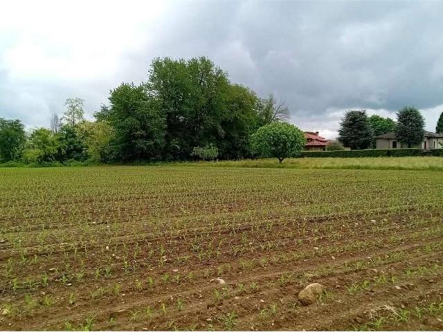 Terreno in vendita a Brenna, Lombardia
