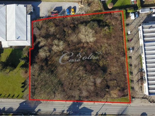 Terreno in vendita a Cantù, Lombardia
