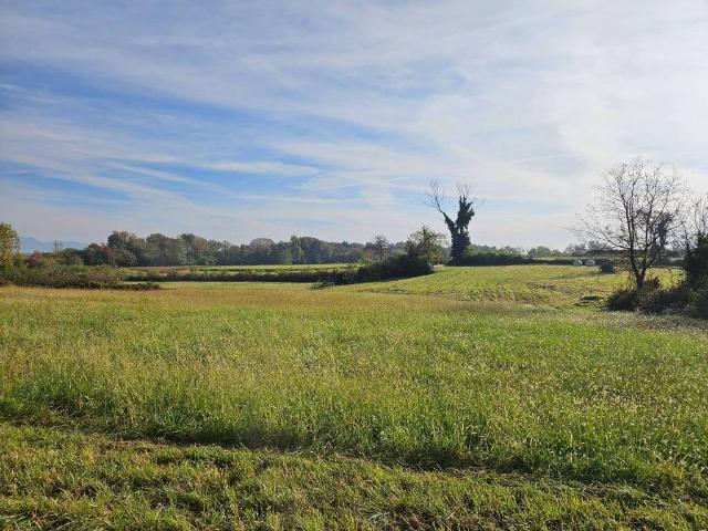 Terreno in vendita a Cantù, Lombardia