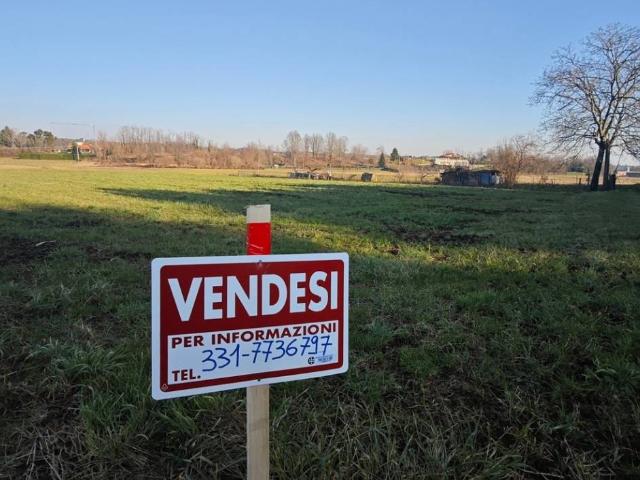 Terreno in vendita a Cantù, Lombardia