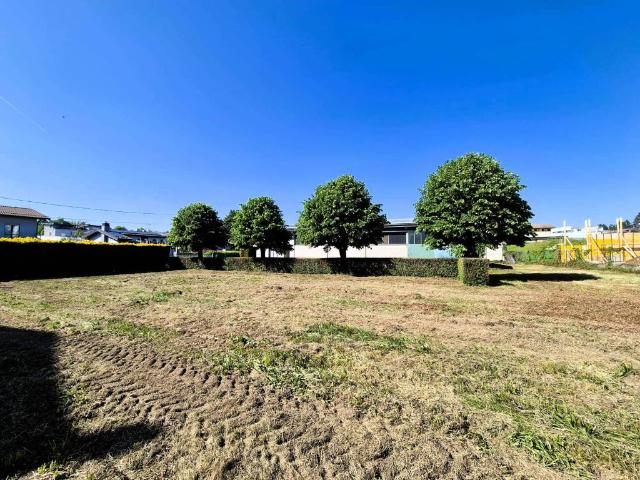 Terreno in vendita a Villaggio Trieste, Cantù