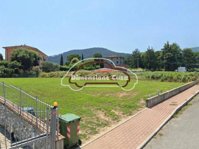 Terreno in vendita a Capannori, Toscana