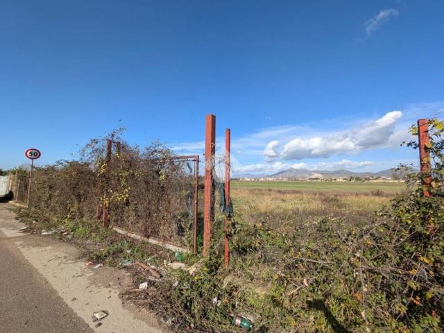 Terreno in vendita a Capodrise, Campania