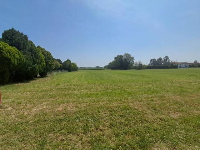 Terreno in vendita a Caponago, Monza-brianza