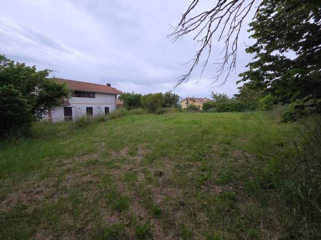 Terreno in vendita a Caprarola, Lazio