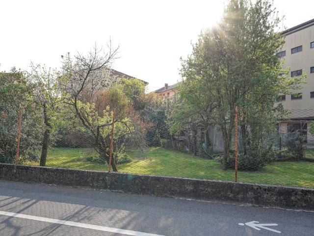 Terreno in vendita a Capriate, Capriate San Gervasio