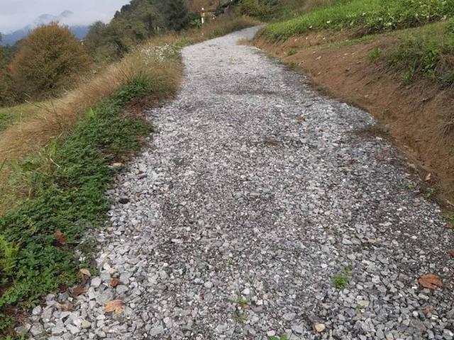 Terreno in vendita a Caprino Bergamasco, Lombardia