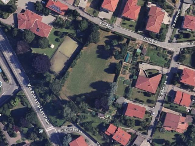 Terreno in vendita a Caprino Bergamasco, Lombardia