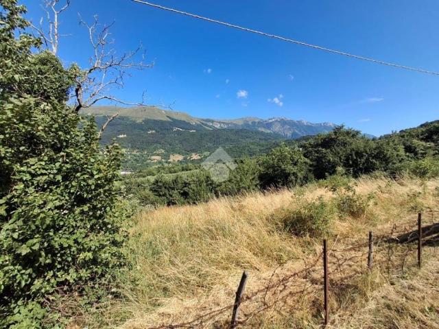 Terreno in vendita a Caprino Veronese, Veneto