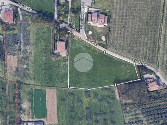 Terreno in vendita a Caprino Veronese, Veneto