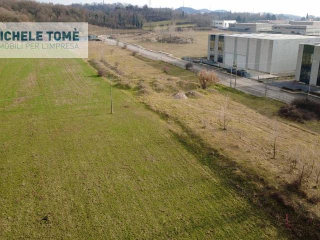 Terreno in vendita a Caprino Veronese, Veneto
