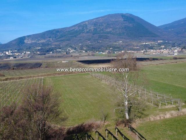 Terreno in vendita a Caprino Veronese, Veneto