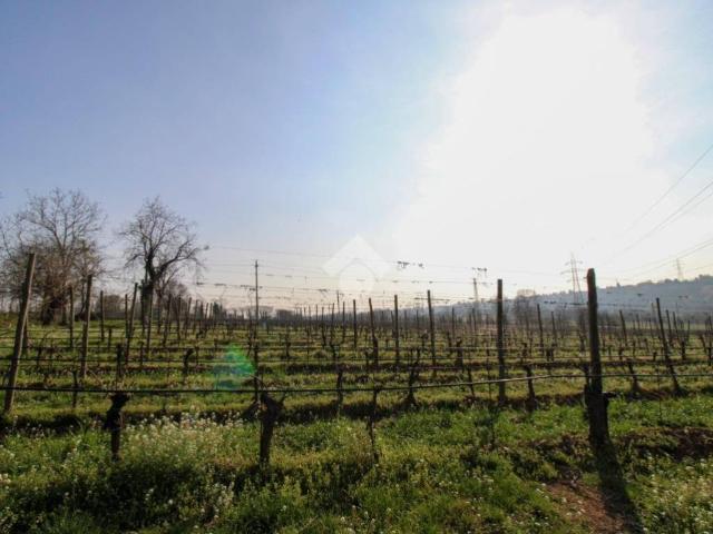 Terreno in vendita a Le Case, Capriolo