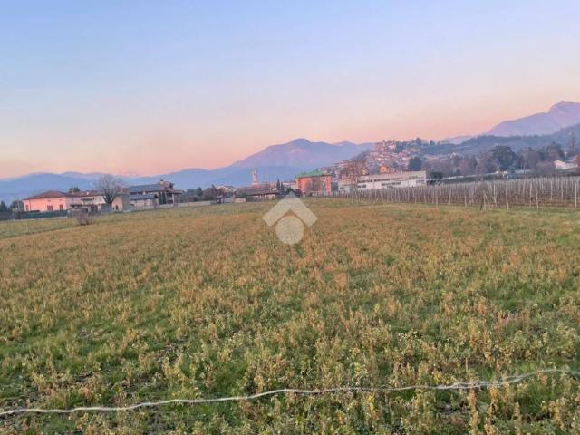 Terreno in vendita a Capriolo, Lombardia
