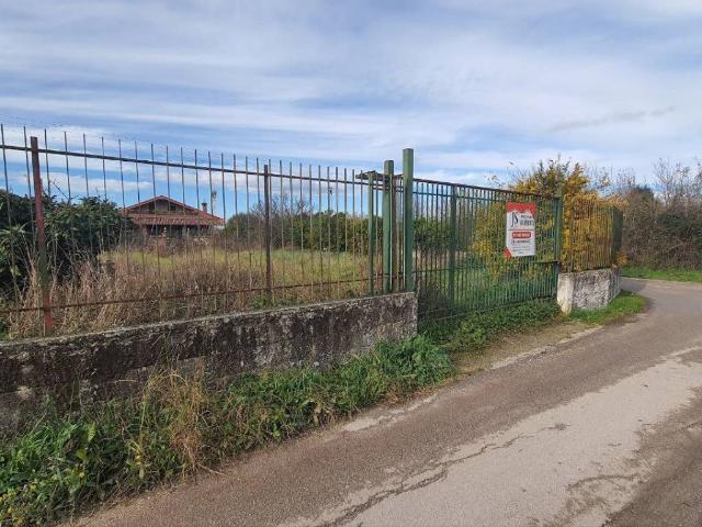 Terreno in vendita a Capua, Campania