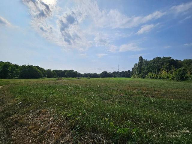 Terreno in vendita a Carate Brianza, Monza e della Brianza