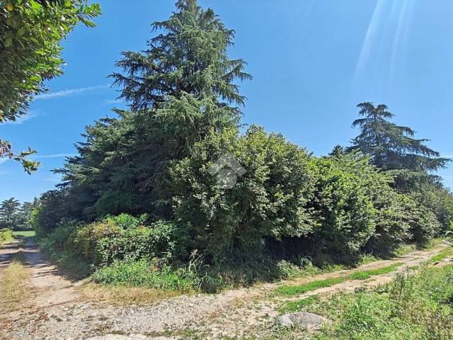 Terreno in vendita a Carate Brianza, Lombardia