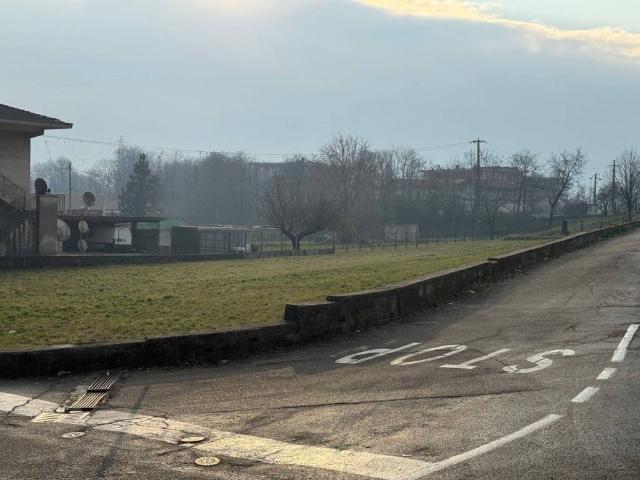 Terreno in vendita a Unione dei comuni del Medio Verbano, Caravate