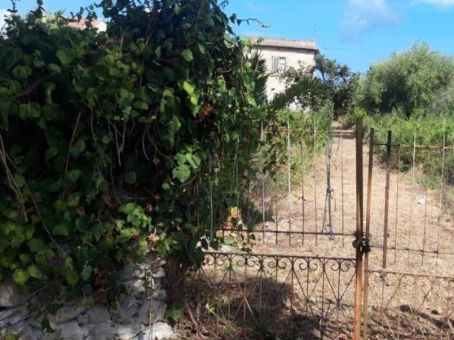 Terreno in vendita a Carini, Sicilia