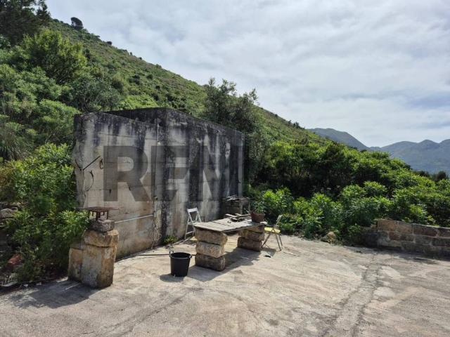 Terreno in vendita a Carini, Sicilia