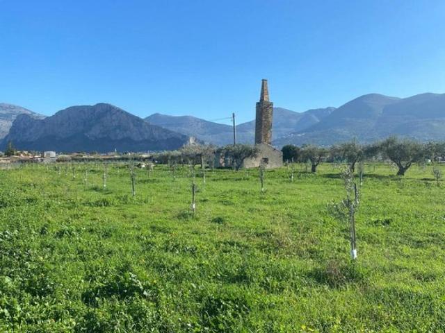 Terreno in vendita a Carini, Sicilia