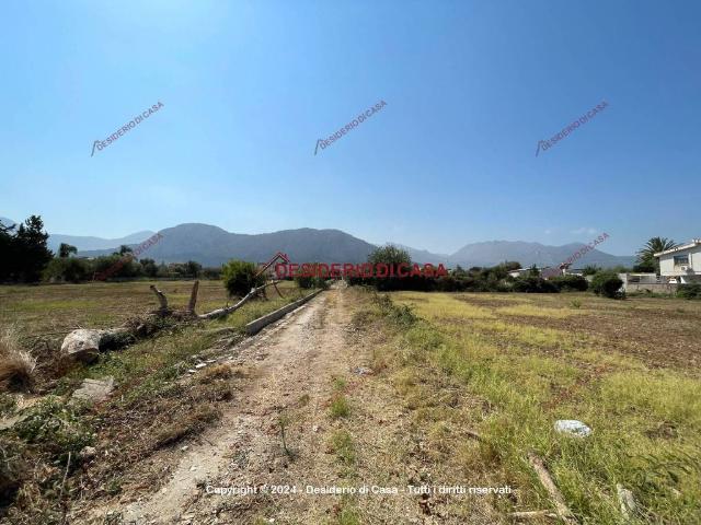 Terreno in vendita a Carini, Sicilia