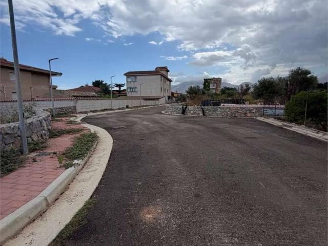 Terreno in vendita a Carini, Sicilia